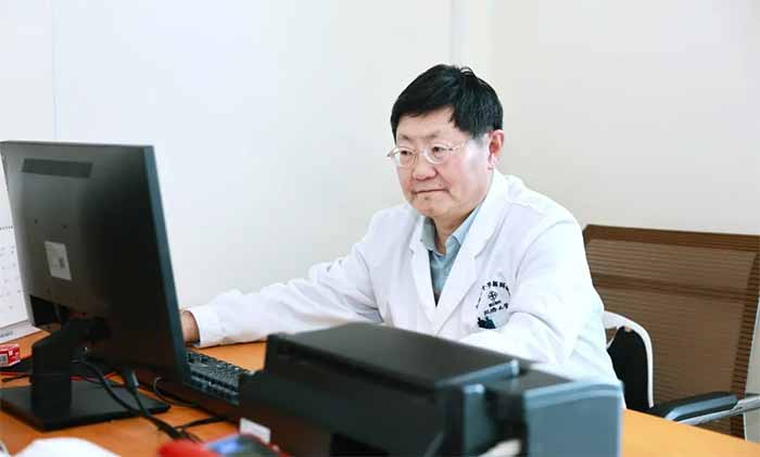 ����֮������� Σ��ʱ���Ե�������չ�ϣ�������һ����......